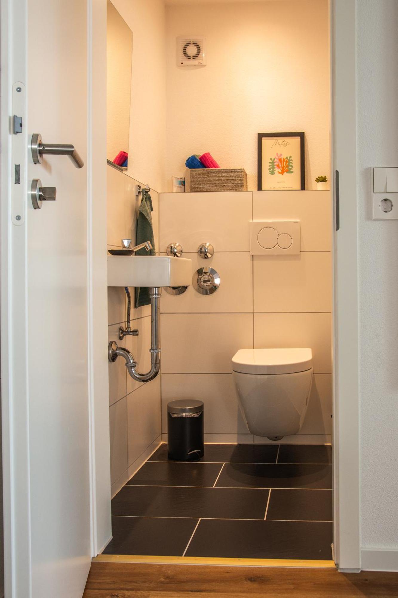 Das Raum-Wunder Mit Kueche Und Smart-Tv Karlsruhe Exterior foto